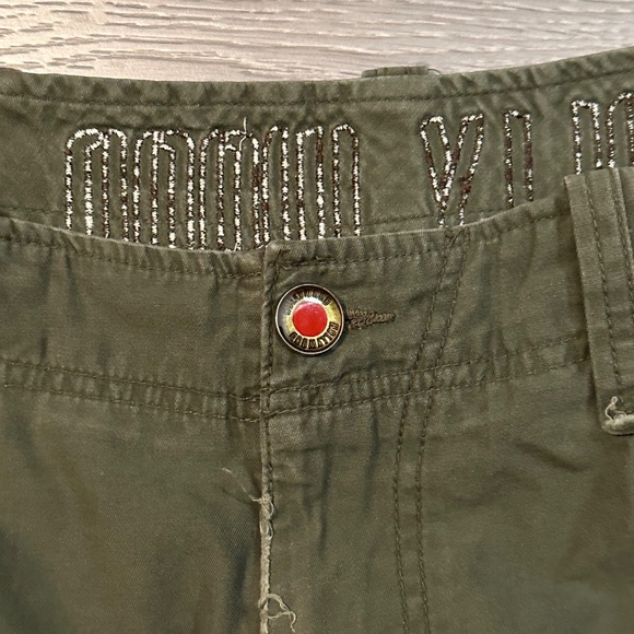 Hollywood Brand Embroidered Baggy Army Y2K Distressed Cargo Shorts - Picture 4 of 5